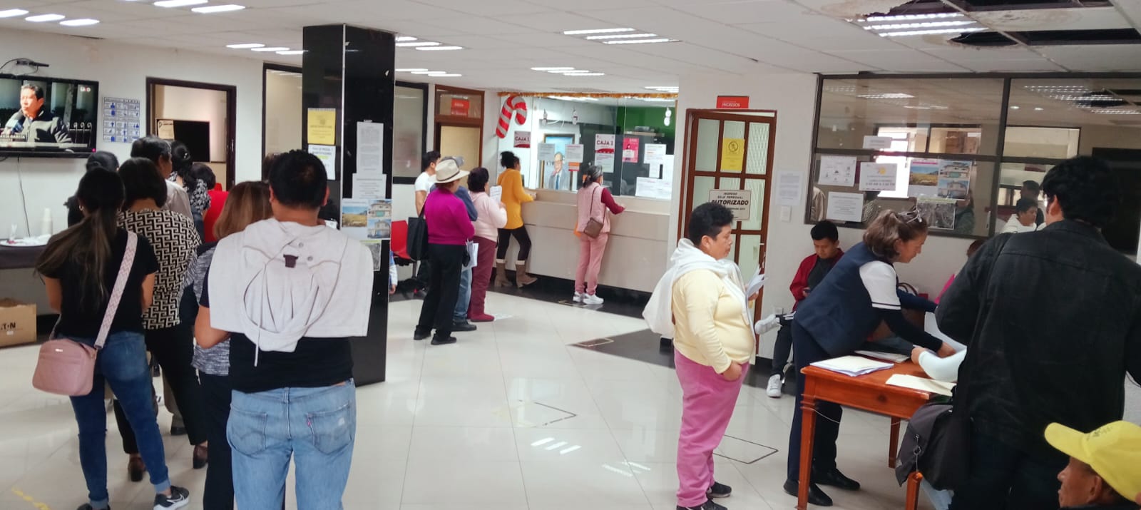 Chiautempenses aprovechan descuento en pago del predial